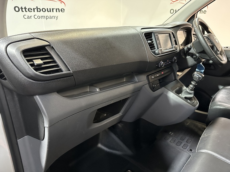 Vauxhall Vivaro Turbo D 2900 Sportive - U1292