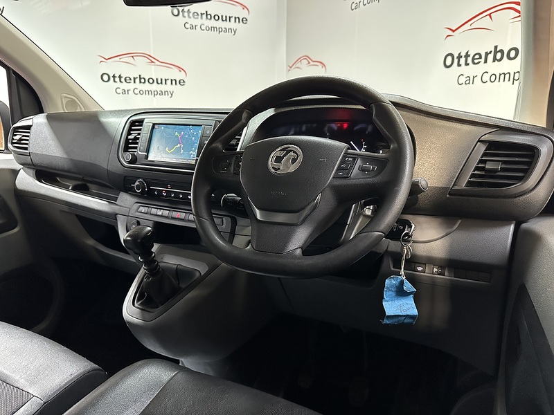 Vauxhall Vivaro Turbo D 2900 Sportive - U1292