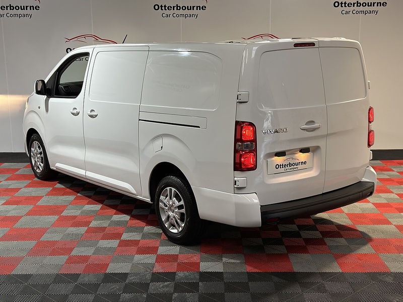 Vauxhall Vivaro Turbo D 2900 Sportive - U1292