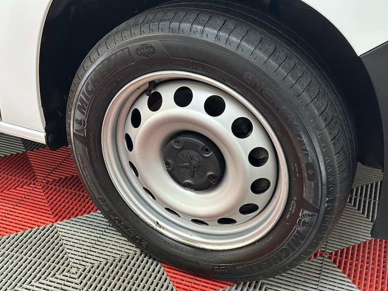 Peugeot Partner BlueHDi 1000 Professional - U1293