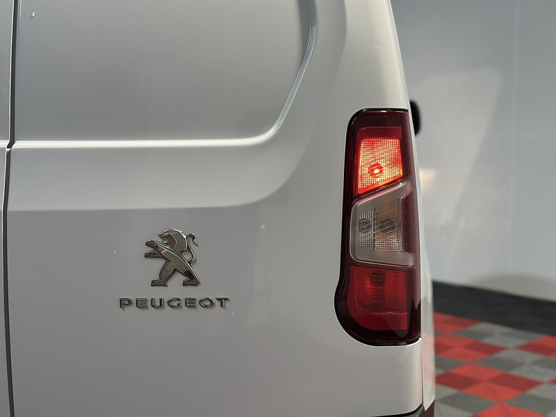 Peugeot Partner BlueHDi 1000 Professional - U1293