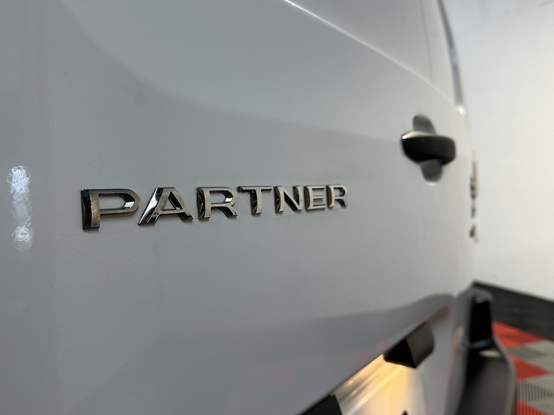 Peugeot Partner BlueHDi 1000 Professional - U1293