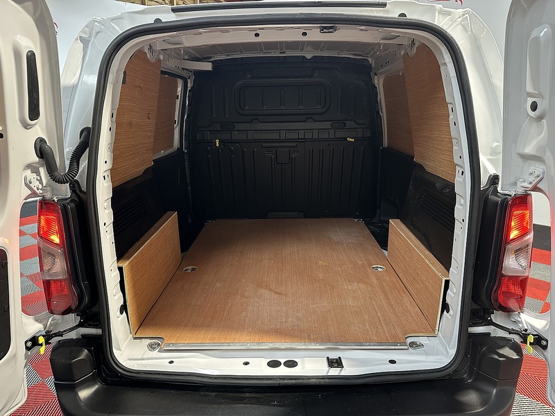 Peugeot Partner BlueHDi 1000 Professional - U1293