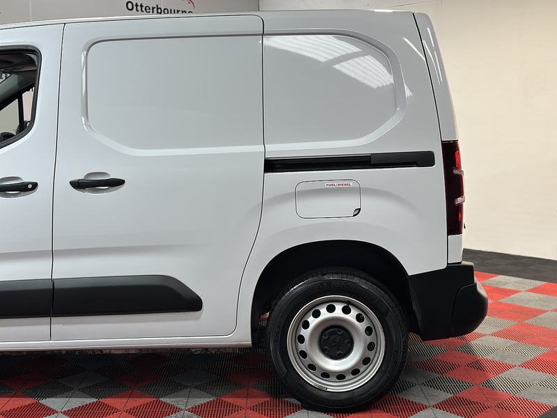 Peugeot Partner BlueHDi 1000 Professional - U1293