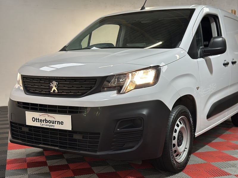 Peugeot Partner BlueHDi 1000 Professional - U1293