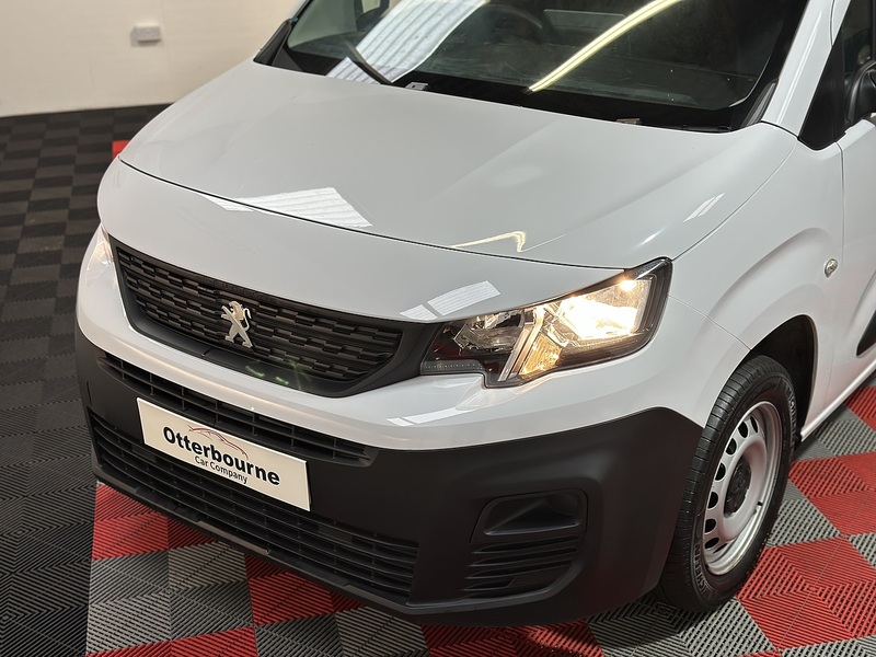 Peugeot Partner BlueHDi 1000 Professional - U1293