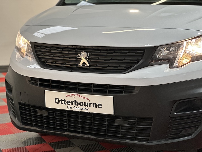 Peugeot Partner BlueHDi 1000 Professional - U1293