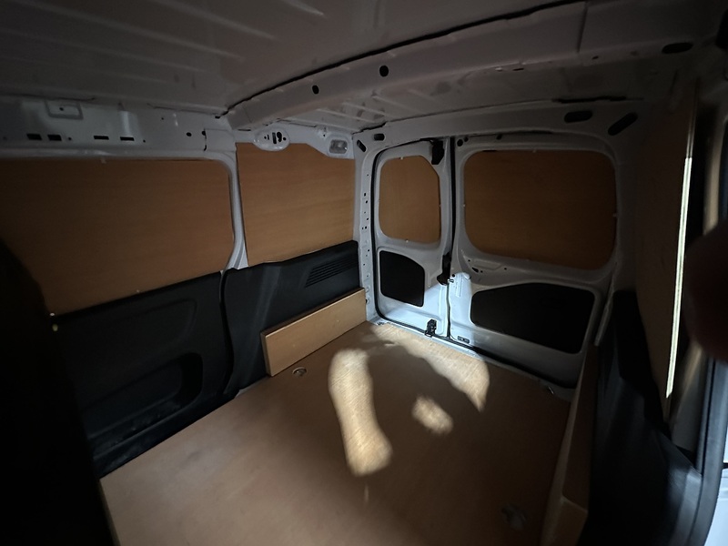 Peugeot Partner BlueHDi 1000 Professional - U1293