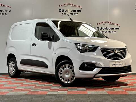 Vauxhall Combo 2.0 320d M Sport Touring 5dr Diesel Auto Euro 6 (s/s) (190 ps)