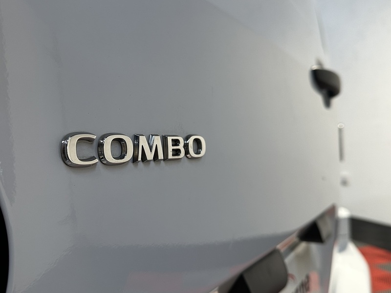 Vauxhall Combo Turbo D 2300 Sportive - U1294