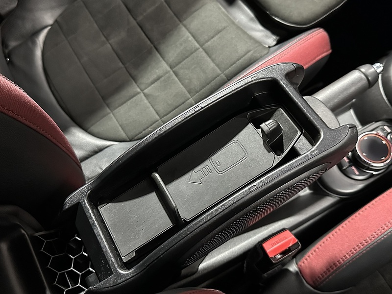 MINI Hatch John Cooper Works - U1295