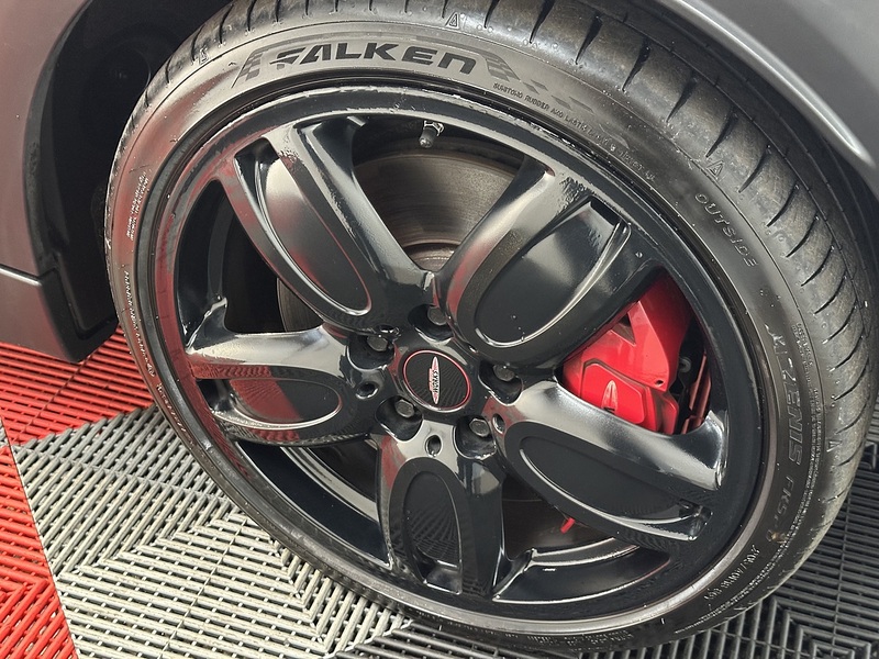 MINI Hatch John Cooper Works - U1295