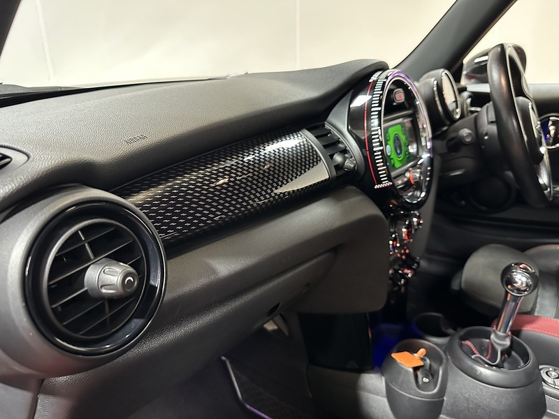 MINI Hatch John Cooper Works - U1295