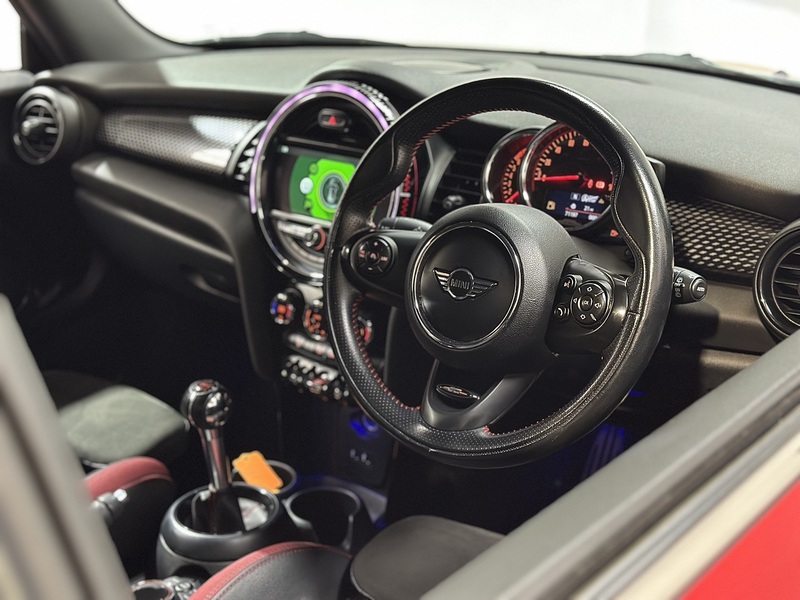 MINI Hatch John Cooper Works - U1295