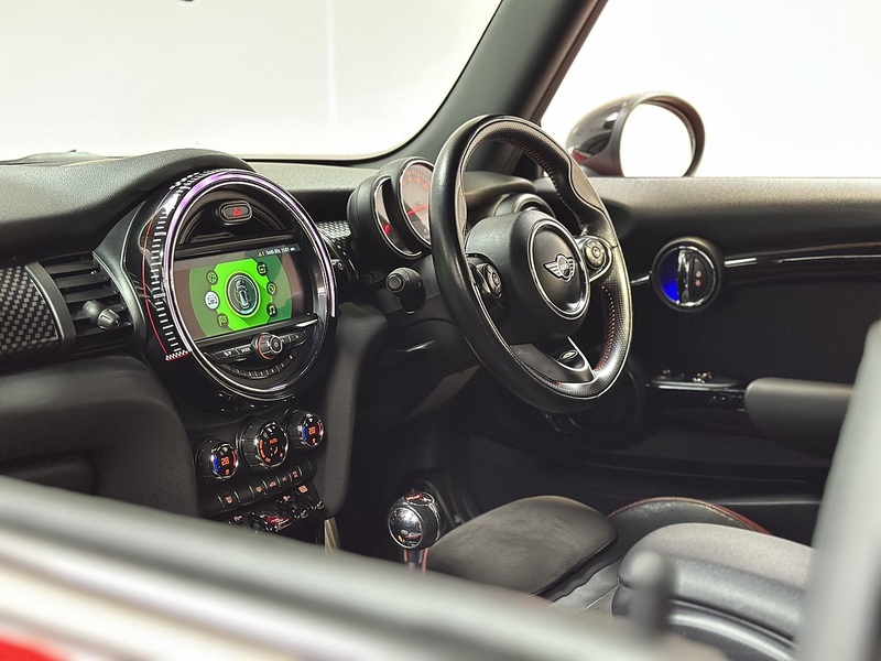 MINI Hatch John Cooper Works - U1295