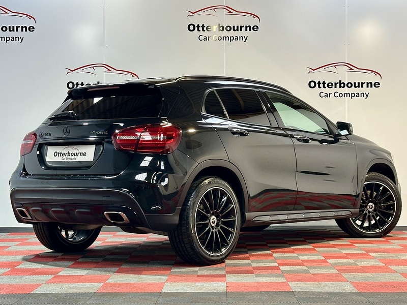 Mercedes-Benz GLA GLA250 AMG Line - U1301