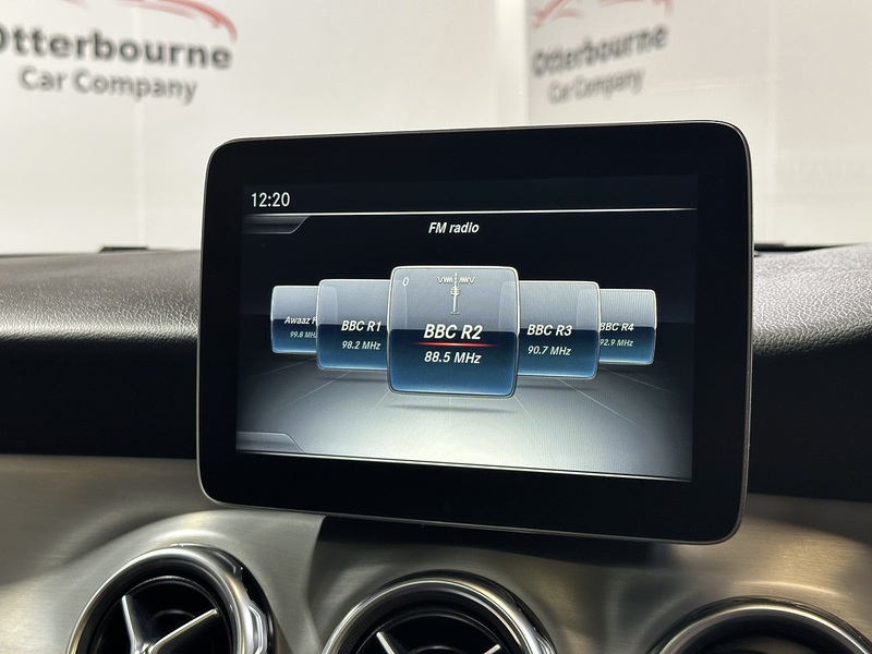 Mercedes-Benz GLA GLA250 AMG Line - U1301