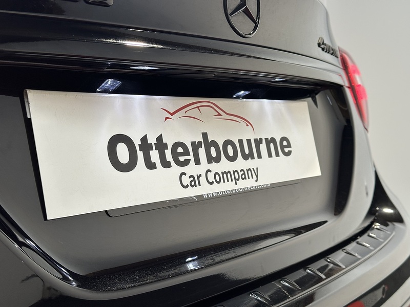 Mercedes-Benz GLA GLA250 AMG Line - U1301