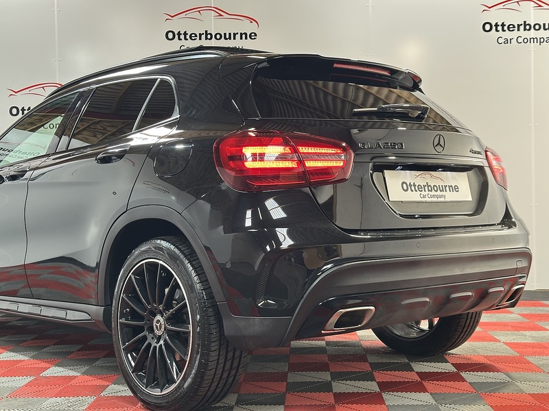 Mercedes-Benz GLA GLA250 AMG Line - U1301