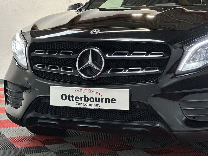 Mercedes-Benz GLA GLA250 AMG Line - U1301