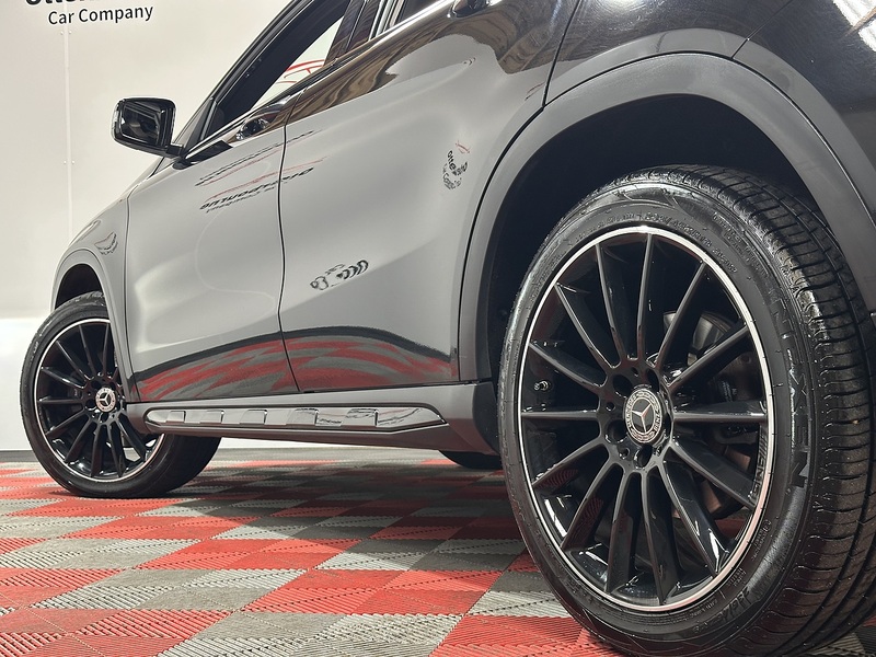 Mercedes-Benz GLA GLA250 AMG Line - U1301