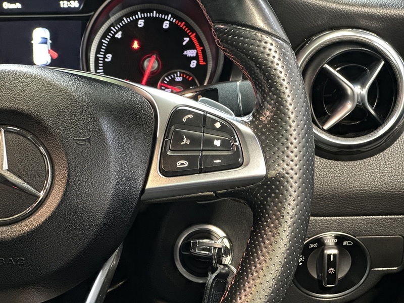 Mercedes-Benz GLA GLA250 AMG Line - U1301