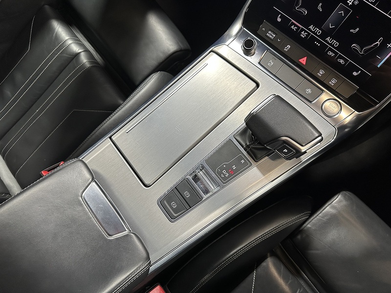 Audi A6 Avant TDI V6 S line - U1305