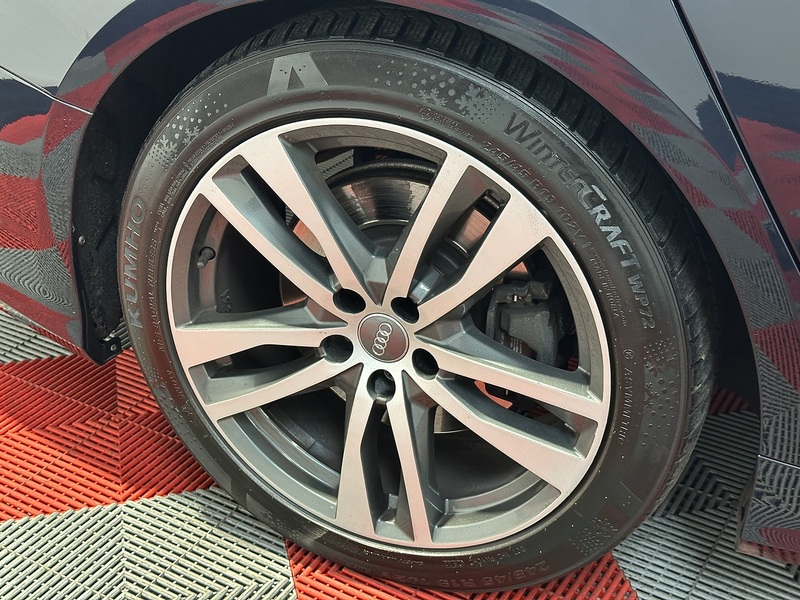 Audi A6 Avant TDI V6 S line - U1305