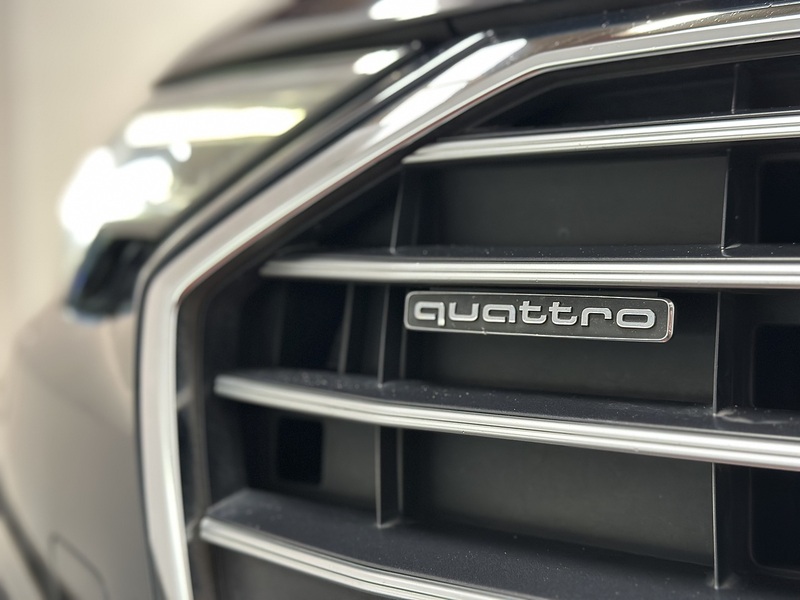 Audi A6 Avant TDI V6 S line - U1305