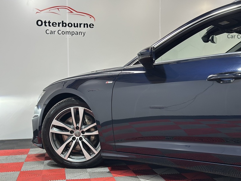 Audi A6 Avant TDI V6 S line - U1305