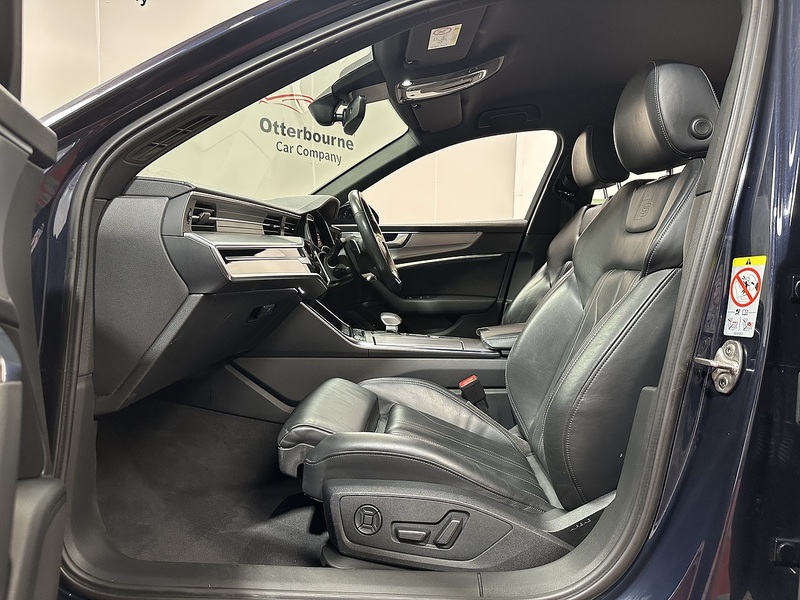 Audi A6 Avant TDI V6 S line - U1305