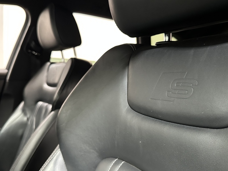 Audi A6 Avant TDI V6 S line - U1305