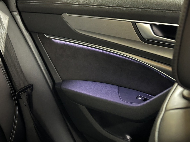 Audi A6 Avant TDI V6 S line - U1305