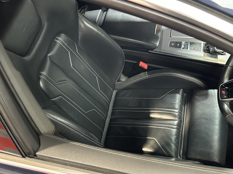 Audi A6 Avant TDI V6 S line - U1305