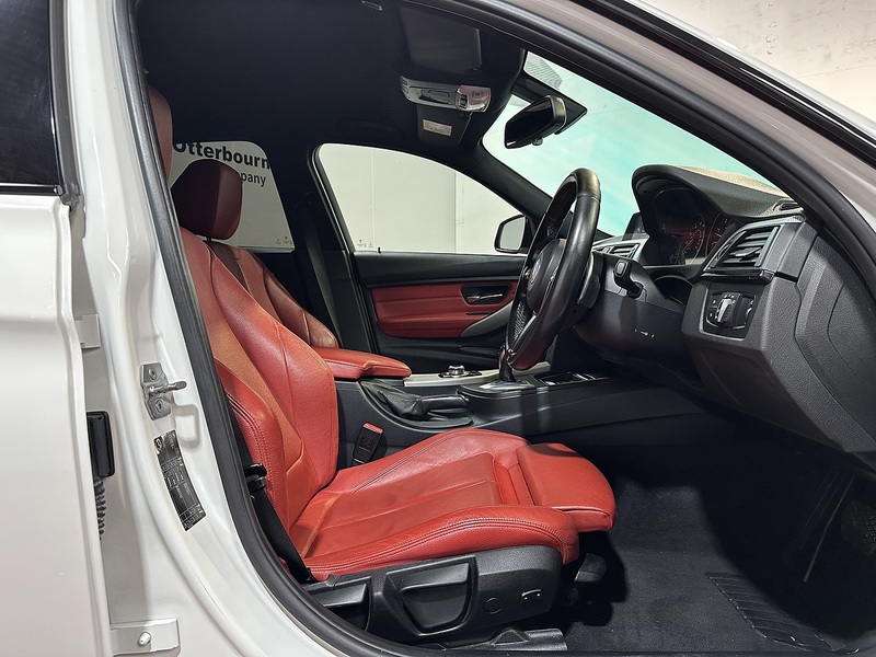 BMW 3 Series 330d M Sport - U1311