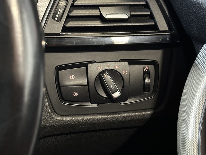 BMW 3 Series 330d M Sport - U1311