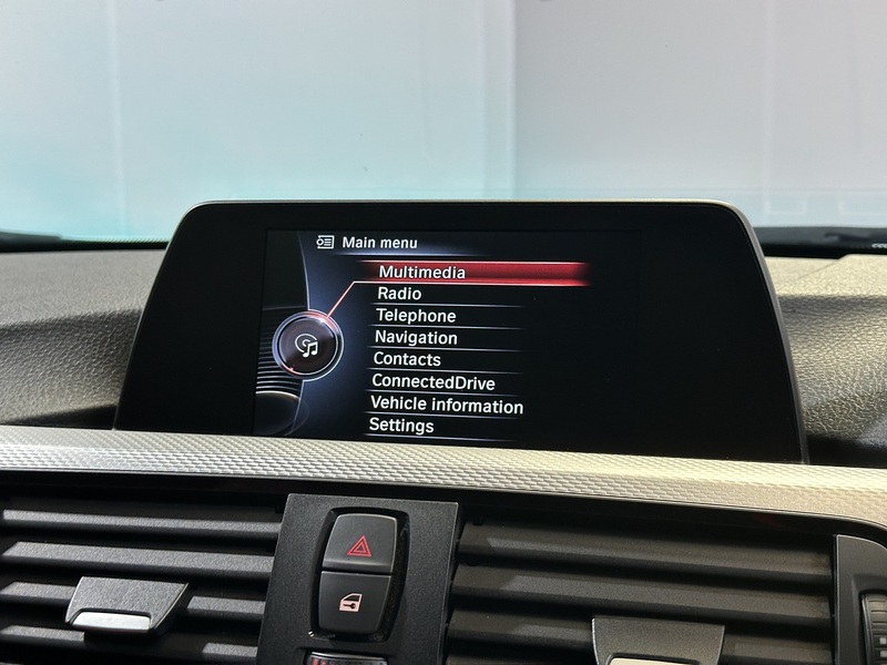 BMW 3 Series 330d M Sport - U1311