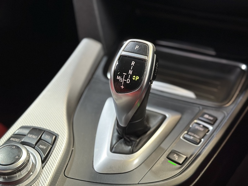 BMW 3 Series 330d M Sport - U1311