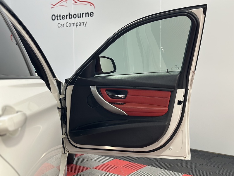 BMW 3 Series 330d M Sport - U1311