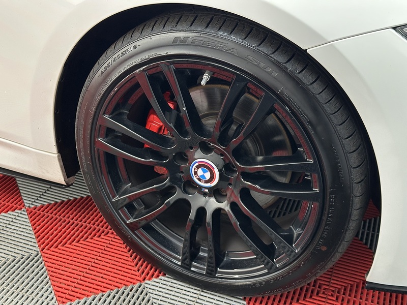 BMW 3 Series 330d M Sport - U1311