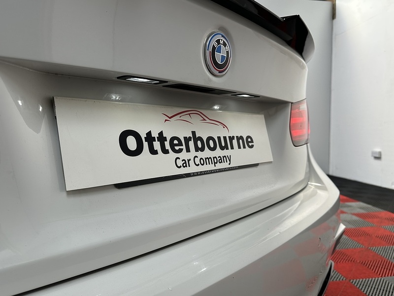 BMW 3 Series 330d M Sport - U1311