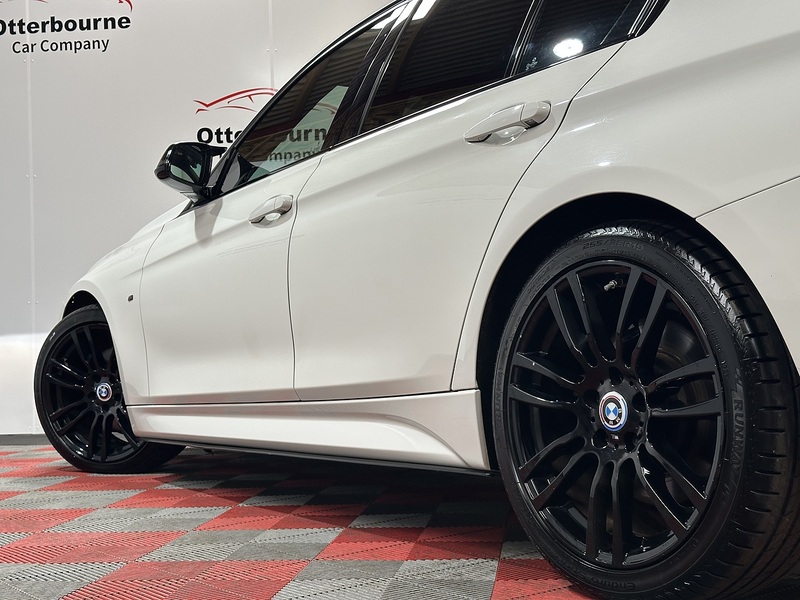 BMW 3 Series 330d M Sport - U1311