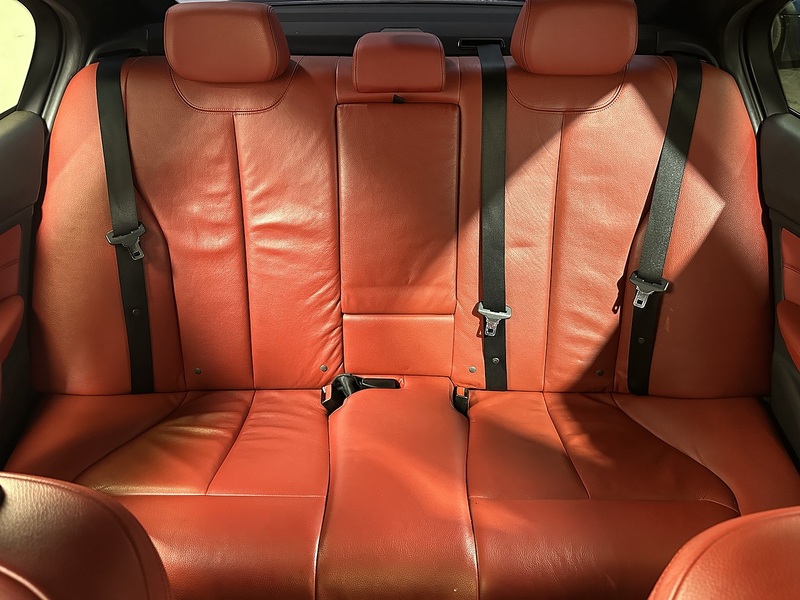 BMW 3 Series 330d M Sport - U1311