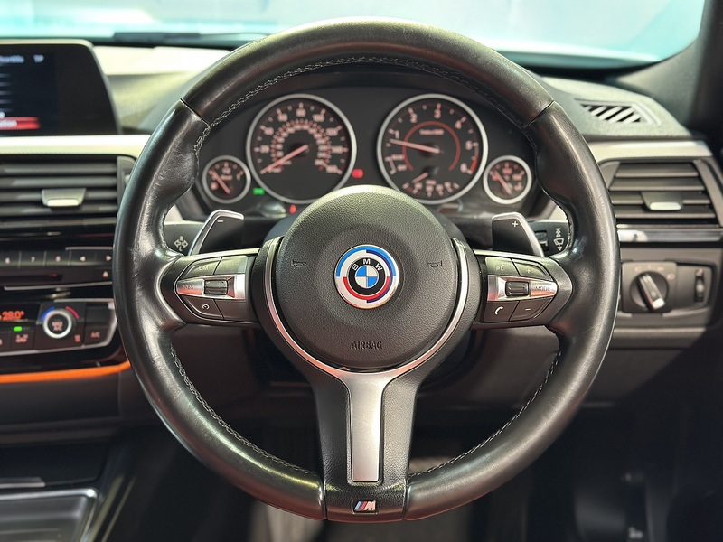 BMW 3 Series 330d M Sport - U1311