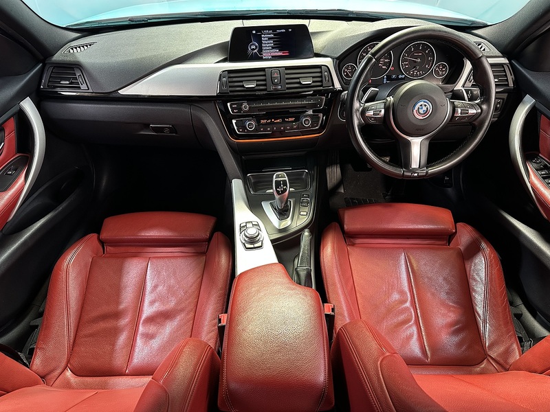 BMW 3 Series 330d M Sport - U1311