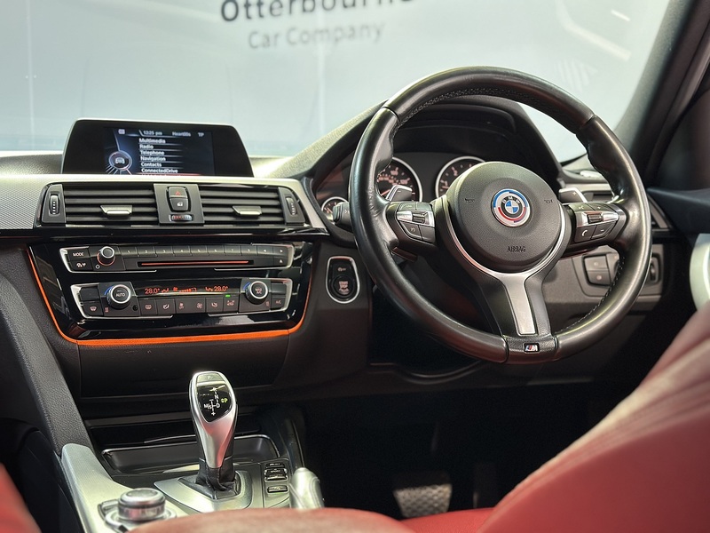 BMW 3 Series 330d M Sport - U1311