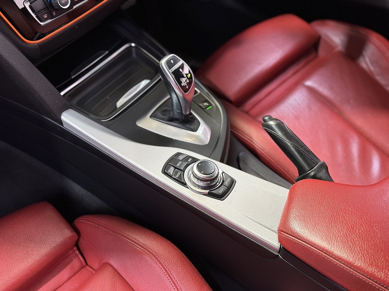 BMW 3 Series 330d M Sport - U1311