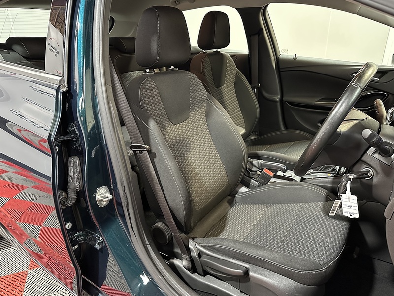 Vauxhall Astra i Turbo SRi Nav - U1329