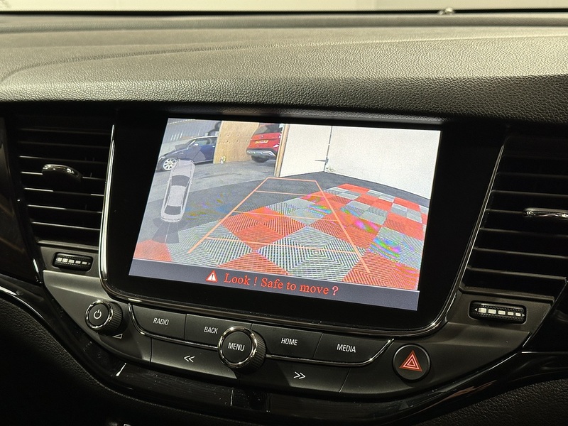 Vauxhall Astra i Turbo SRi Nav - U1329