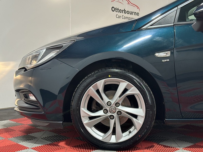 Vauxhall Astra i Turbo SRi Nav - U1329